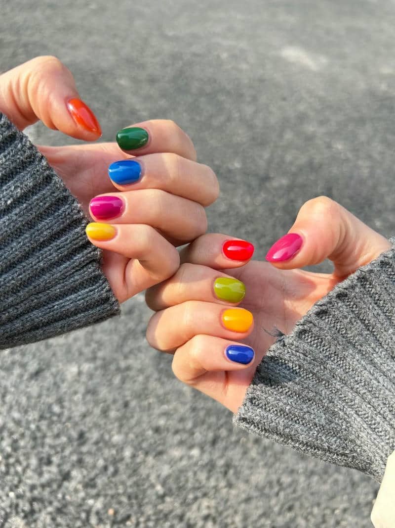 nail cầu vòng (1)