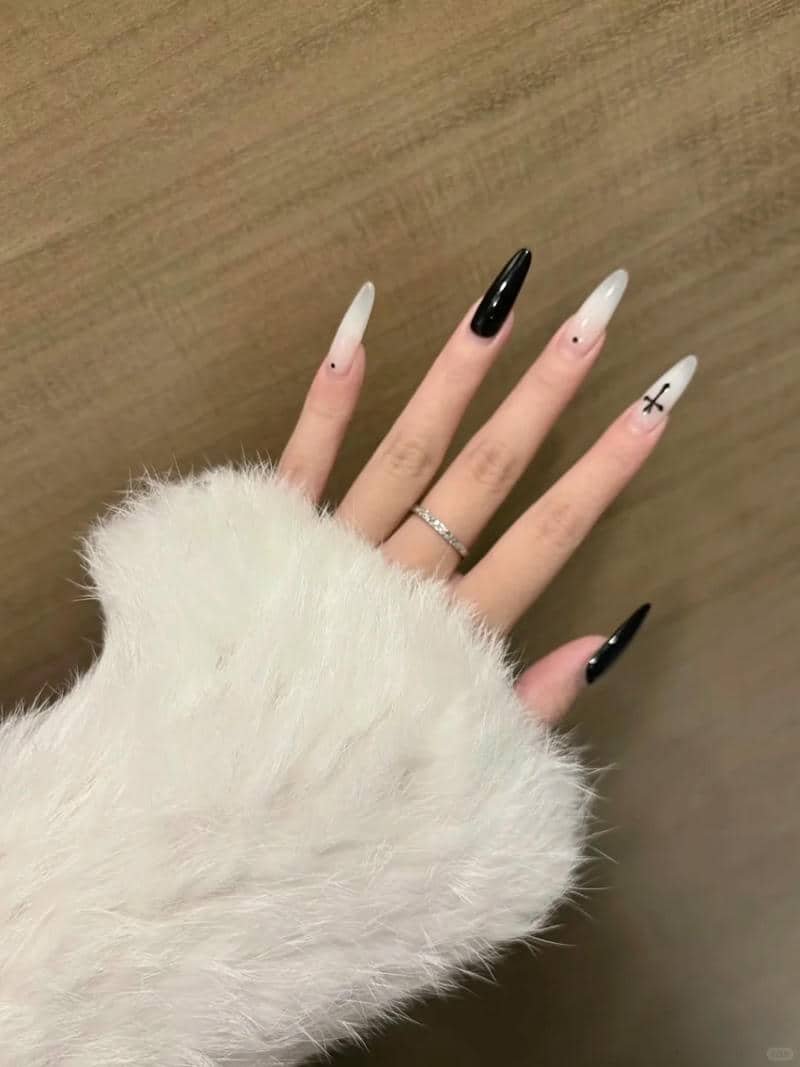 nail đen trắng (15)