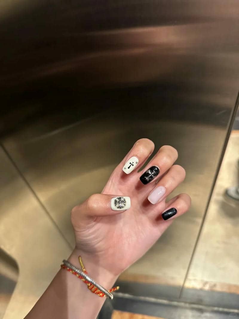 nail đen trắng (27)