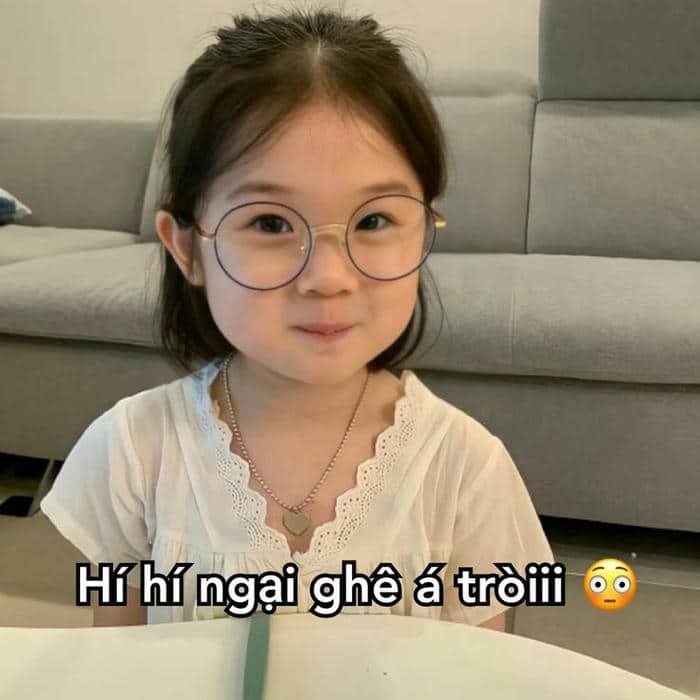 Hình meme nhịn cười