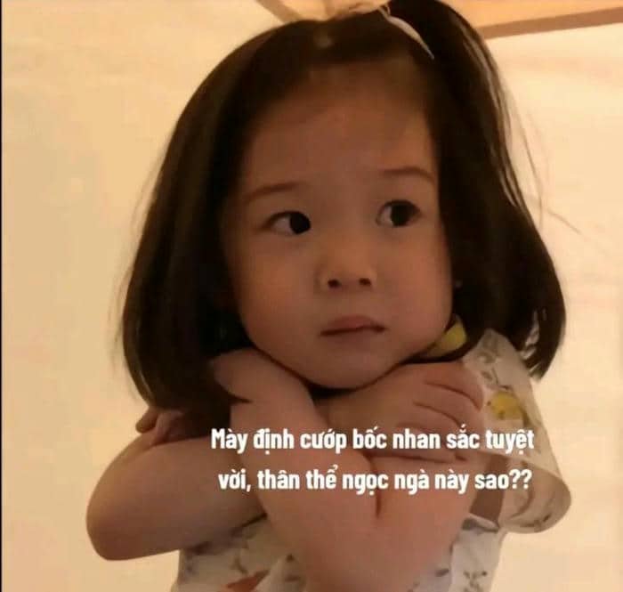 Meme liếc mắt chế hài