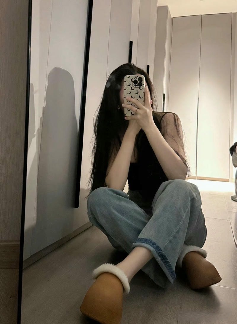 hình ảnh nữ đẹp che mặt