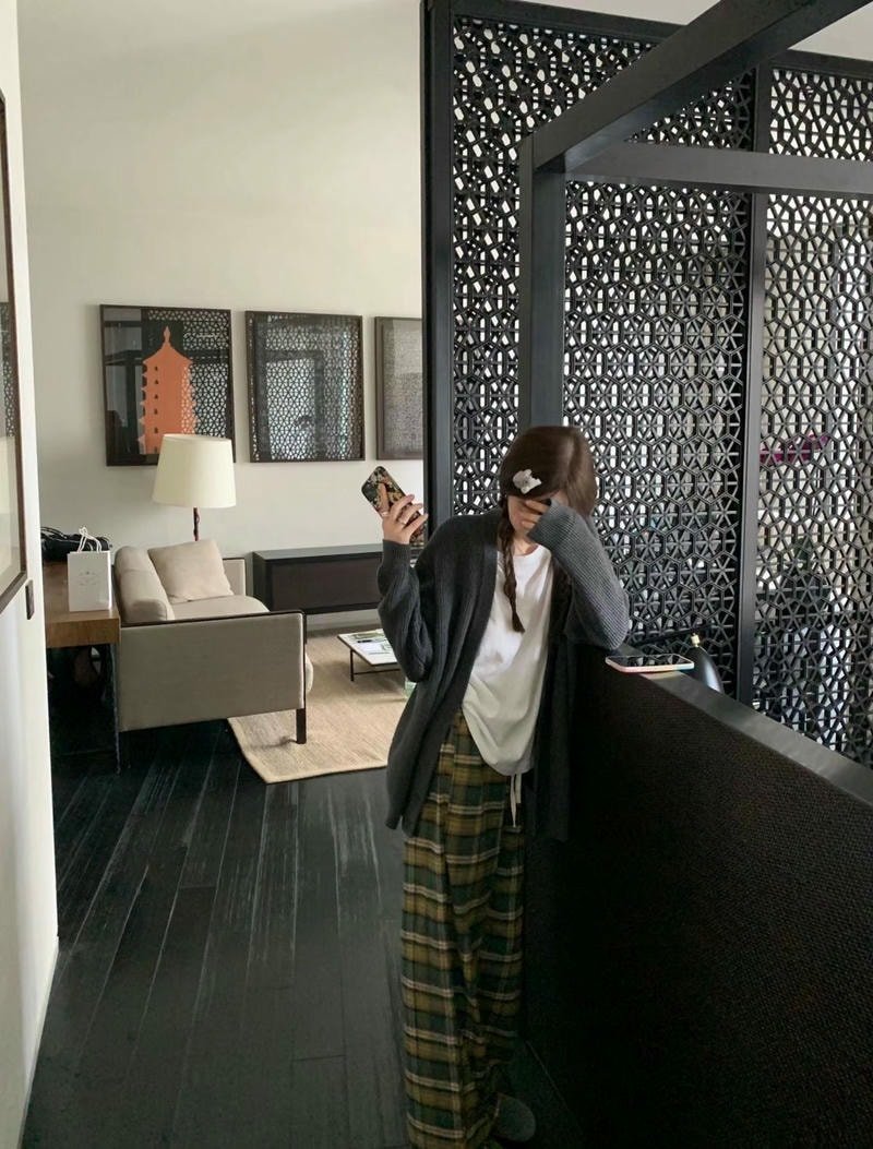 hình cô gái che mặt