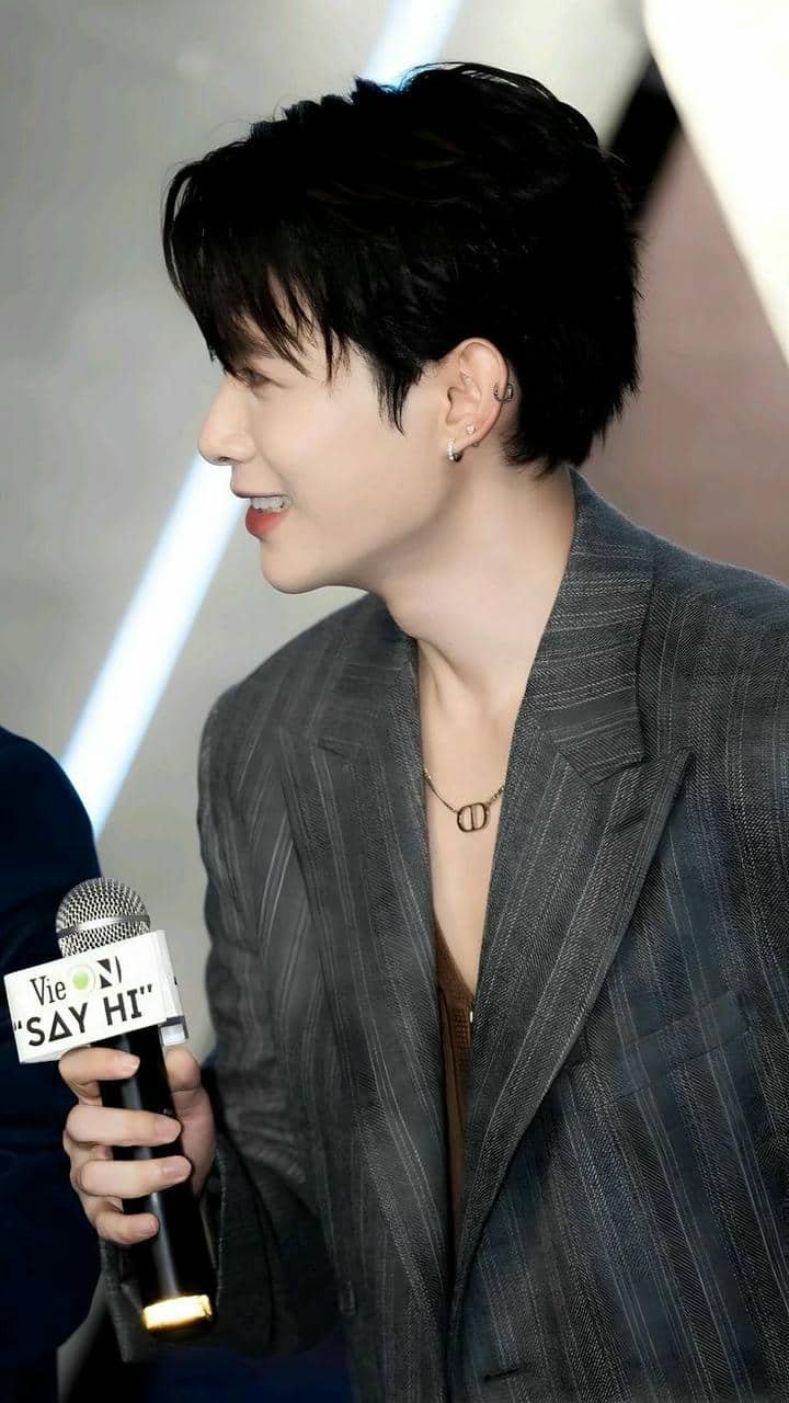 Anh Tus