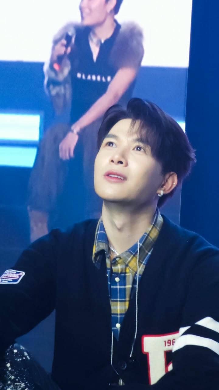 ảnh hình nền Anh Tú