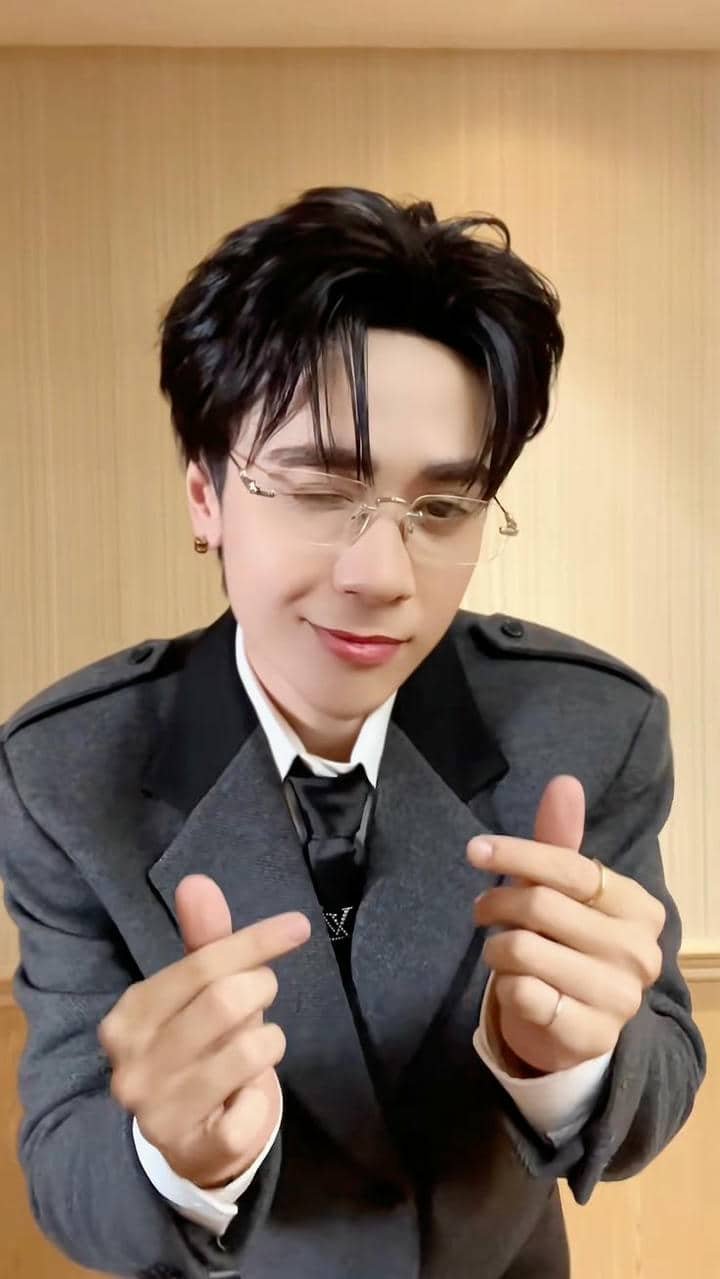hình ảnh Quang Hùng MasterD cute